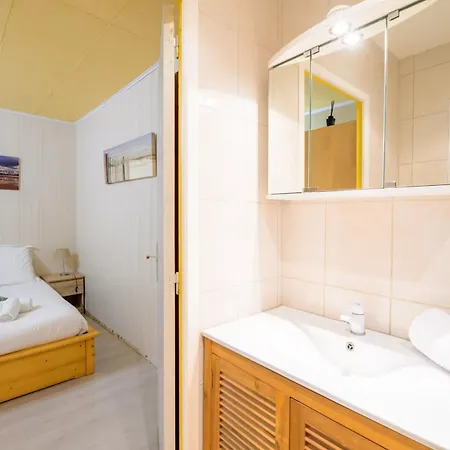 Lovely Triplex With Terrace & Garden Near Ocean