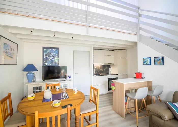 Vakantiehuis Lovely Triplex With Terrace & Garden Near Ocean Moliets-et-Maa